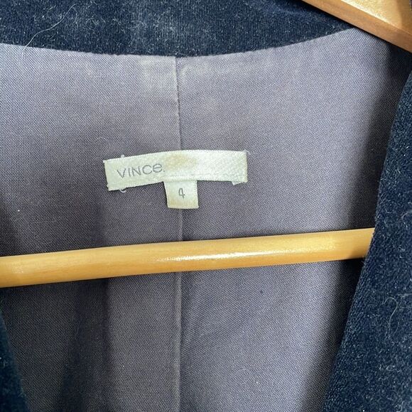 Vince. Navy Blue Velvet Blazer Size 4 100% Cotton - Picture 4 of 14